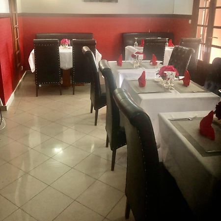 Residence Hoteliere Le Jomonia Libreville Buitenkant foto