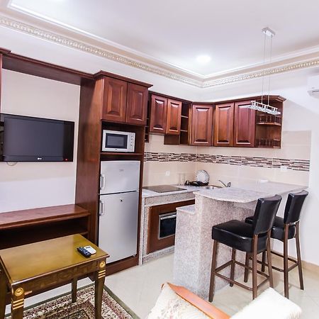 Residence Hoteliere Le Jomonia Libreville Buitenkant foto
