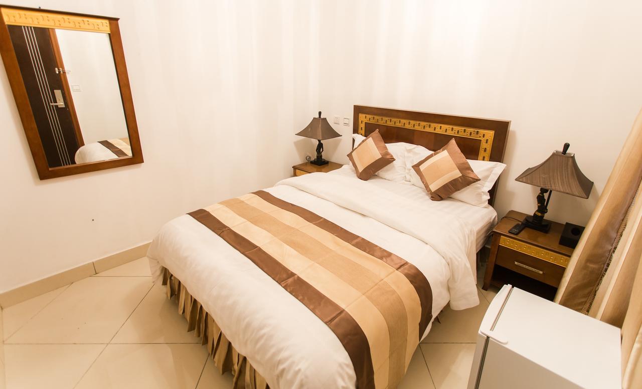 Residence Hoteliere Le Jomonia Libreville Buitenkant foto