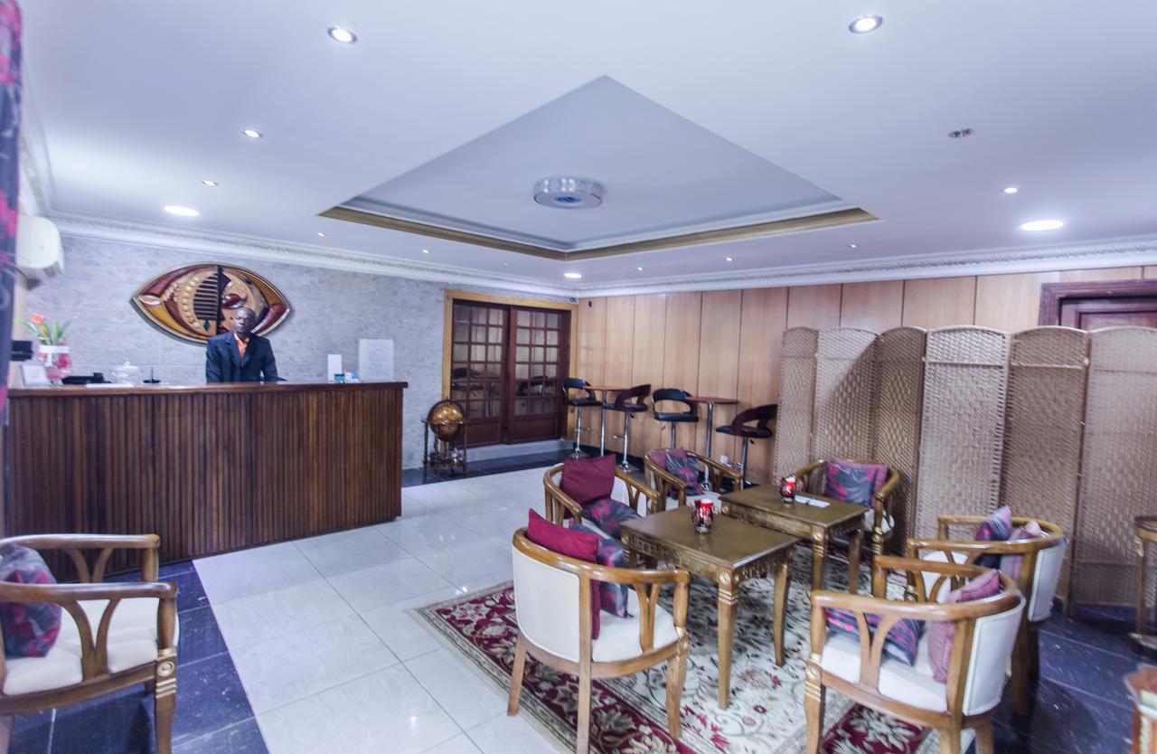 Residence Hoteliere Le Jomonia Libreville Buitenkant foto