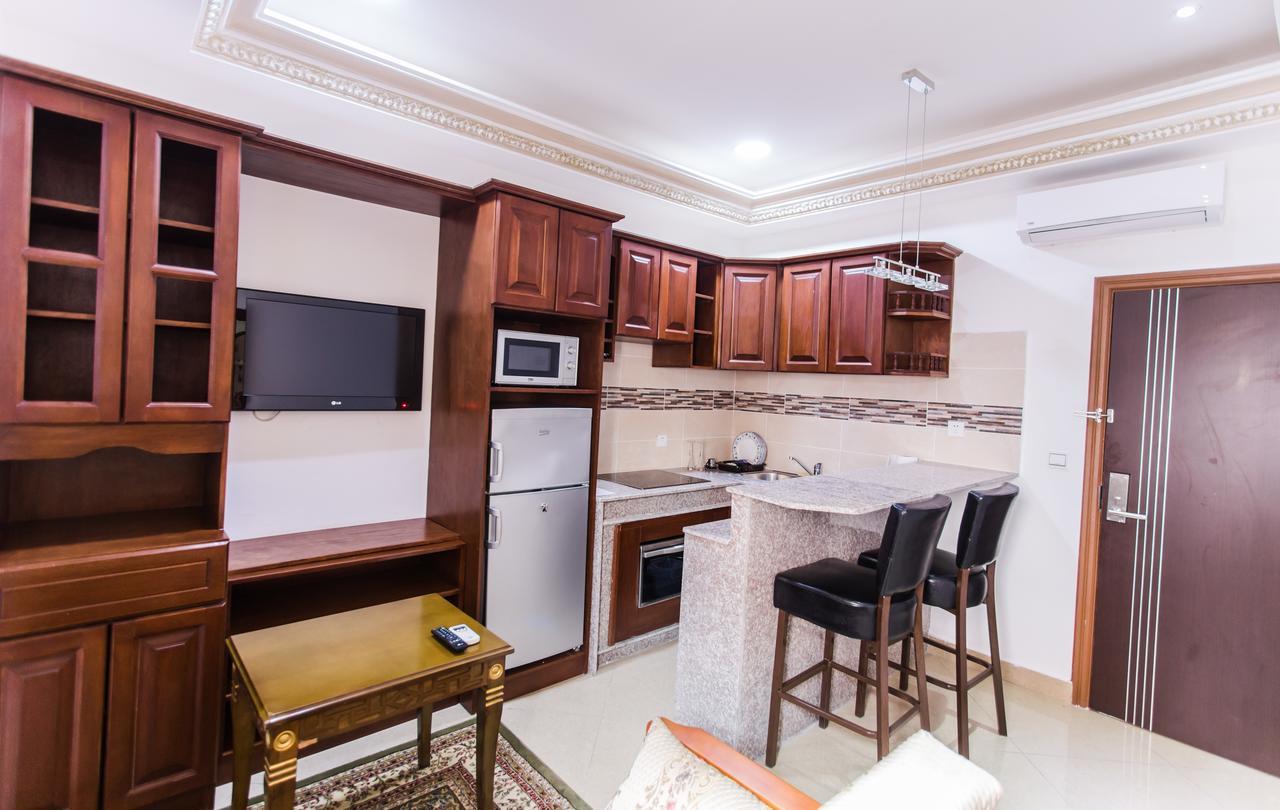 Residence Hoteliere Le Jomonia Libreville Buitenkant foto