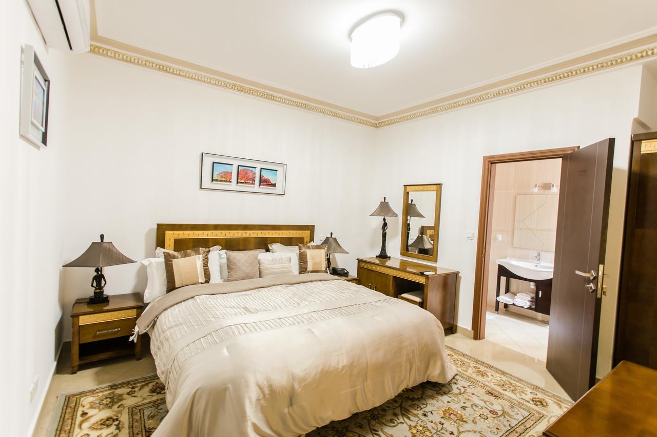 Residence Hoteliere Le Jomonia Libreville Buitenkant foto